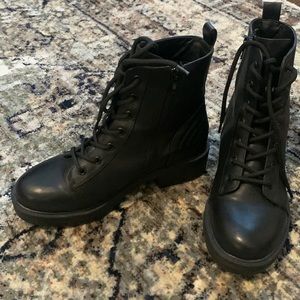 Mia combat boot never worn, new without box